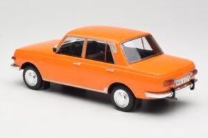 Wartburg 353 オレンジ MCG 1:18 MCG18061 メタル - 画像 5/6