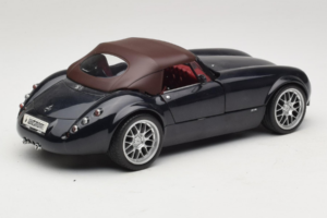 Wiesmann Roadster MF Carbon Black Revell 1:18 WIESMANN001 メタル - 画像 4/9