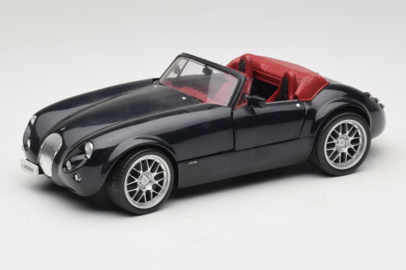 Wiesmann Roadster MF Carbon Black Revell 1:18 WIESMANN001 メタル