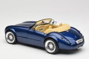 Wiesmann Roadster MF3 ブルー Revell 1:18 08861 メタル - 画像 7/8