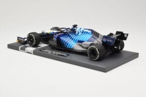 Williams Racing Mercedes FW43B #63 G. Russell Saudi Arabian GP 2021 Minichamps 1:18 117212263 メタル - 画像 5/6