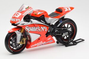 Yamaha YZR-M1 Gauloises Fortuna Yamaha #7 C. Checa MotoGP 2004 Minichamps 1:12 122043007 メタル - 画像 2/6