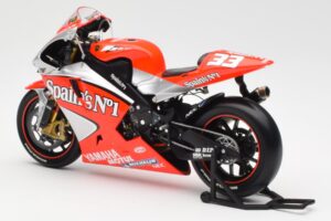 Yamaha YZR-M1 Gauloises Fortuna Yamaha #7 C. Checa MotoGP 2004 Minichamps 1:12 122043007 メタル - 画像 5/6