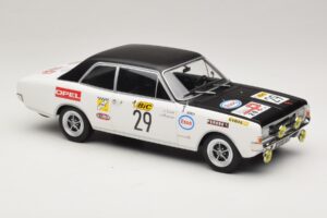 Opel Commodore A #29 J-L. Clarr / J-P. Peyroux Tour de France Automobile 1971 MCG 1:18 MCG18562R メタル - 画像 4/6