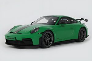 Porsche 911 992.2 GT3 Weissach Package Python Green GT Spirit 1:18 GT576 レジン