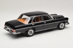 Mercedes 280 SE W108 ブラック Norev 1:18 183360 メタル - 画像 3/8