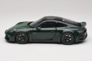 Porsche 911 992 Turbo S Brabus 900 Rocket R Mean Green GT Spirit 1:18 GT959 レジン - 画像 3/6