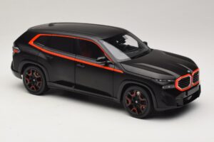 BMW XM G09 Matt Black Minichamps 1:18 110023301 メタル - 画像 6/8