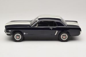 Ford Mustang Nightmist Blue Norev 1:18 182805 メタル - 画像 3/6