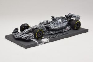Alfa Romeo Orlen C42 R. Kubica Testing Barcelona 2022 Minichamps 1:18 117229988 レジン