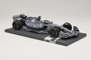 Alfa Romeo Orlen C42 R. Kubica Testing Barcelona 2022 Minichamps 1:18 117229988 レジン - 画像 4/7