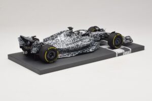 Alfa Romeo Orlen C42 V. Bottas Testing Barcelona 2022 Minichamps 1:18 117229977 レジン - 画像 2/7