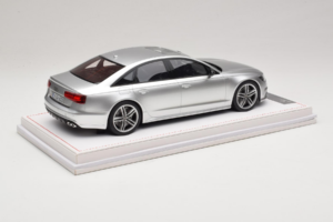 Audi S6 C7 Florett Silver Metallic IVY Merit 1:18 REMC038 レジン - 画像 3/7