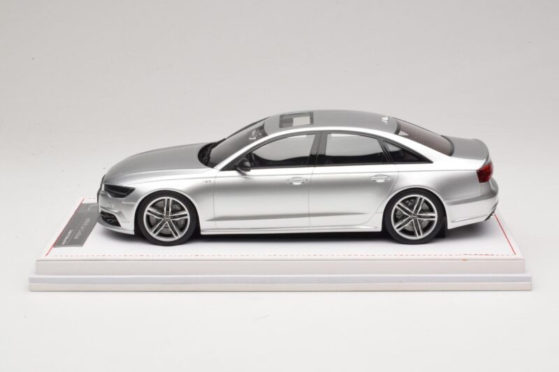 Audi S6 C7 Florett Silver Metallic IVY Merit 1:18 REMC038 レジン