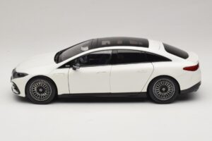 Mercedes EQS V297 Manufaktur Opalite White NZG 1:18 B66961049 メタル - 画像 4/8