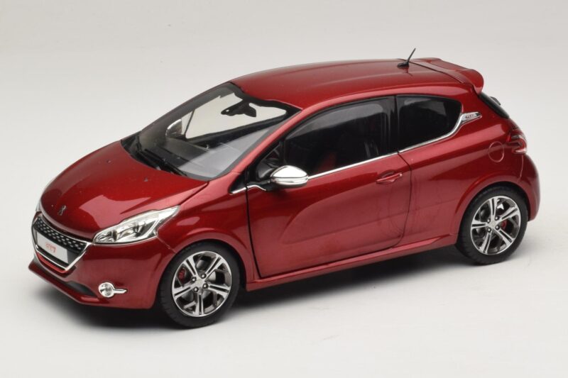 Peugeot 208 GTI Rubis Red Norev 1:18 Peugeot 208 GTI Rubis Red Norev 1:18 184700 メタル