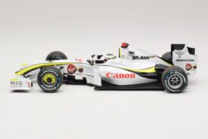 Brawn GP BGP001 #22 J. Button Singapore GP 2009 Minichamps 1:18 180090222 レジン - 画像 3/7