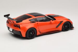 Chevrolet Corvette C7 ZR1 レッド IXO 1:18 U18RDC001-FO メタル - 画像 3/8