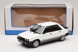 Renault 11 Turbo ホワイト MCG 1:18 MCG18589 メタル - 画像 6/6