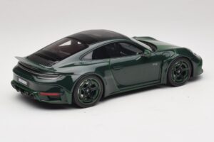 Porsche 911 992 Turbo S Brabus 900 Rocket R Mean Green GT Spirit 1:18 GT959 レジン - 画像 2/6