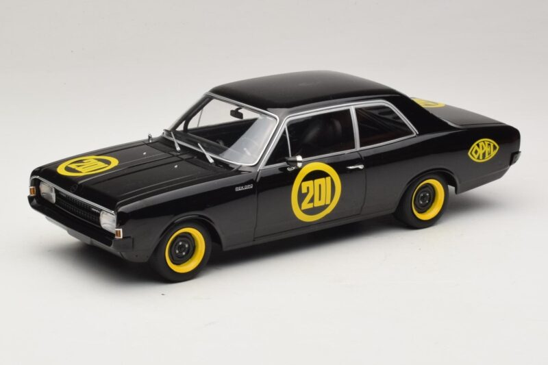Opel Rekord C #201 Black Widow MCG 1:18 MCG18560 メタル
