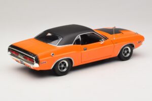 Dodge Challenger R/T Fast & Furious Darden's Car Greenlight 1:18 12846 メタル - 画像 3/8