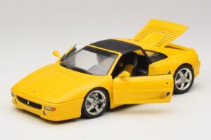 Ferrari F355 Spider イエロー ブラックルーフ UT Models 1:18 180074030-P4 メタル - 画像 2/8