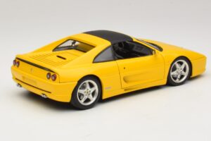 Ferrari F355 Spider イエロー ブラックルーフ UT Models 1:18 180074030-P4 メタル - 画像 3/8