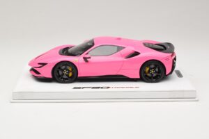 Ferrari SF90 Pack Fiorano グロス Qatar Pink BBR 1:18 RACELINE137 レジン - 画像 3/7