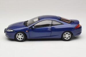 Ford Cougar ブルー Action 1:18 ACTION001 メタル - 画像 4/8