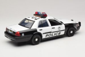 Ford Crown Victoria Police Interceptor The Hangover Movie Greenlight 1:18 12911 メタル - 画像 2/6