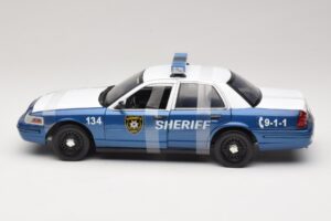Ford Crown Victoria Police Interceptor The Walking Dead Greenlight 1:18 12957 メタル - 画像 3/6