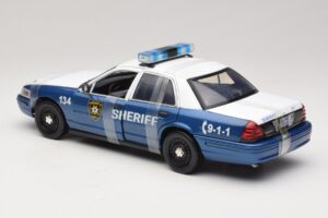 Ford Crown Victoria Police Interceptor The Walking Dead Greenlight 1:18 12957 メタル - 画像 5/6