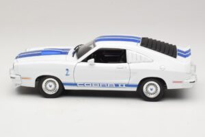 Ford Mustang II Cobra II Charlie's Angels Movie Greenlight 1:18 12880 メタル - 画像 4/8