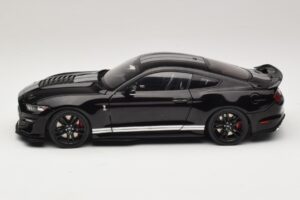 Ford Mustang Shelby GT500 S550 ブラック IXO 1:18 U18RDC002-FO メタル - 画像 4/8