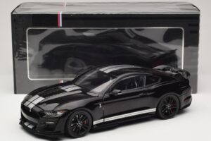 Ford Mustang Shelby GT500 S550 ブラック IXO 1:18 U18RDC002-FO メタル - 画像 8/8