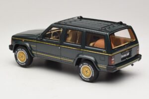 Jeep Cherokee XJ Limited Dark Hunter Green Otto 1:18 OT1340 レジン - 画像 5/6