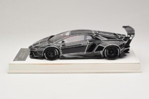 Lamborghini Aventador Liberty Walk TRON ブライトブラック JUC 1:18 J32-14 レジン - 画像 3/7