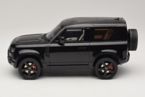 Land Rover Defender 90 L663 P400 X-Dynamic HSE Santorini Black GT Spirit 1:18 GT992 レジン - 画像 3/6