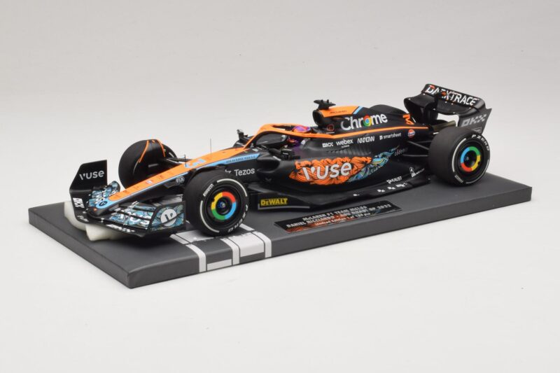 McLaren MCL36 #3 D. Ricciardo Abu Dhabi GP 2022 Minichamps 1:18 537224003 レジン
