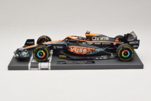 McLaren MCL36 #4 L. Norris Abu Dhabi GP 2022 Minichamps 1:18 537224004 レジン - 画像 3/7