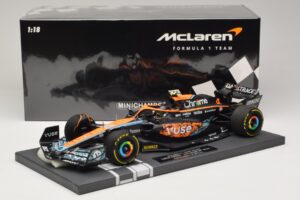 McLaren MCL36 #4 L. Norris Abu Dhabi GP 2022 Minichamps 1:18 537224004 レジン - 画像 6/7