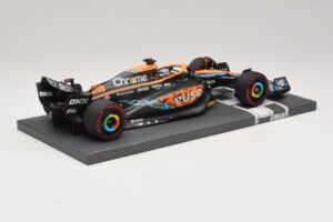 McLaren MCL36 O. Piastri Abu Dhabi Test 2022 Minichamps 1:18 537221828 レジン - 画像 2/7