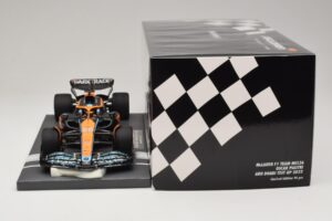 McLaren MCL36 O. Piastri Abu Dhabi Test 2022 Minichamps 1:18 537221828 レジン - 画像 6/7