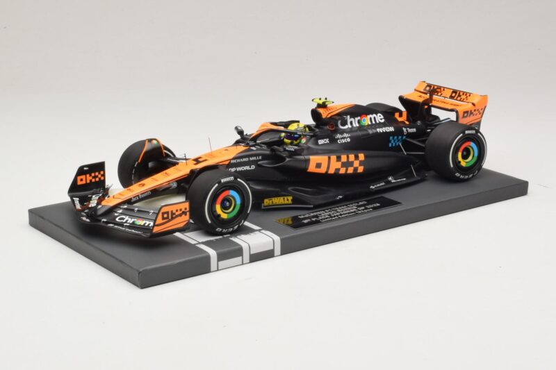 McLaren MCL60 #4 L. Norris 2nd Place Japanese GP 2023 Minichamps 1:18 537233504 レジン
