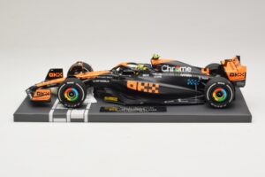 McLaren MCL60 #4 L. Norris 2nd Place Japanese GP 2023 Minichamps 1:18 537233504 レジン - 画像 3/7