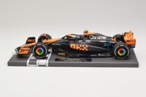 McLaren MCL60 #4 L. Norris 2nd Place Singapore GP 2023 Minichamps 1:18 537233404 レジン - 画像 3/7