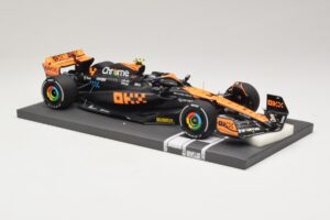 McLaren MCL60 #4 L. Norris 2nd Place Singapore GP 2023 Minichamps 1:18 537233404 レジン - 画像 4/7