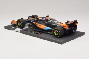 McLaren MCL60 #81 O. Piastri Hungarian GP 2023 Minichamps 1:18 537233081 レジン - 画像 5/7
