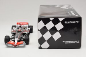 McLaren MP4/21 #3 K. Raikkonen 2006 Minichamps 1:18 530061803 レジン - 画像 6/7